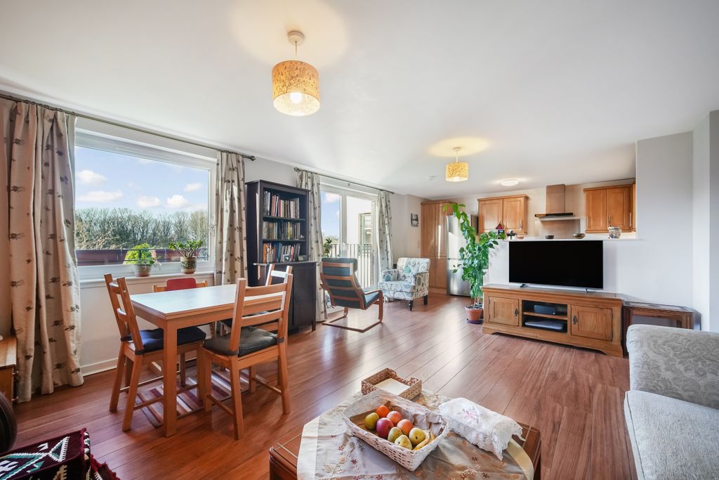 Property photo 3 of 10 Property Image 3