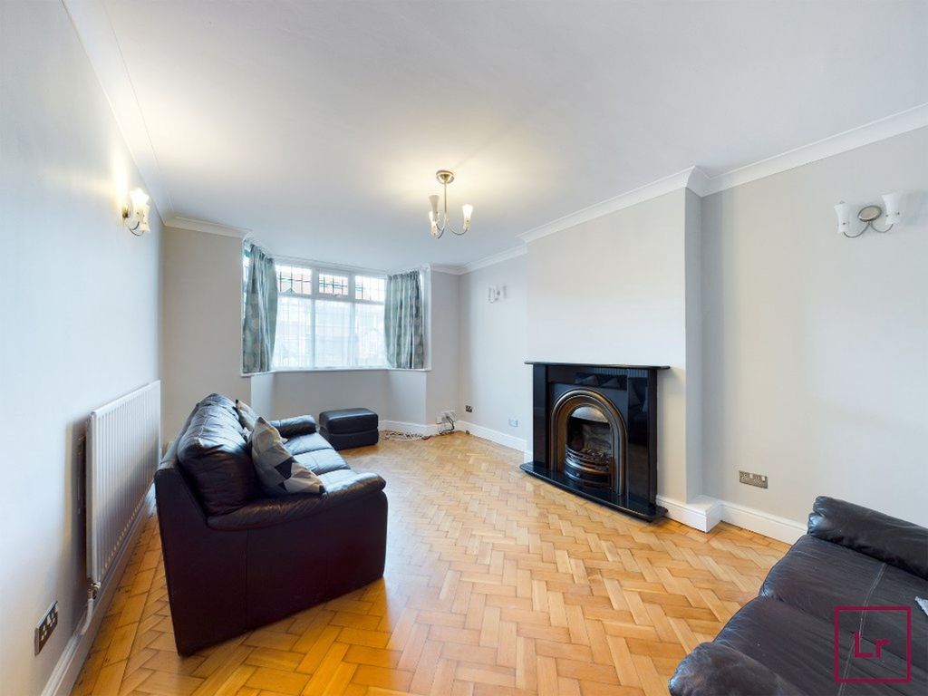 Property photo 2 of 12 Picture No. 14
