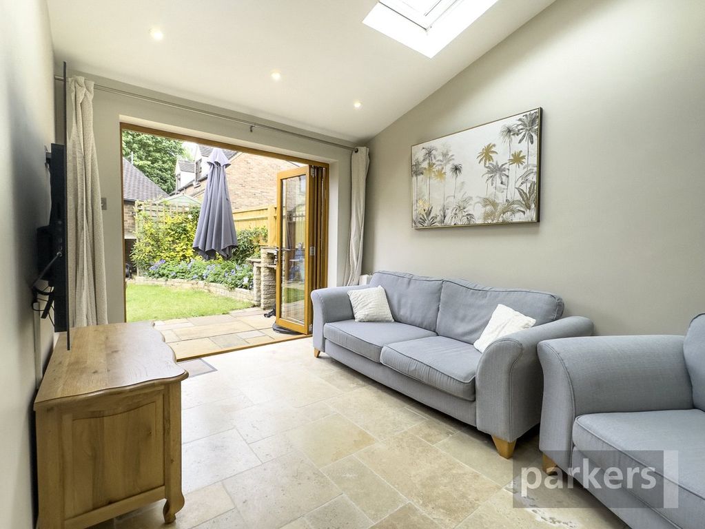 Property photo 3 of 28 Living Room