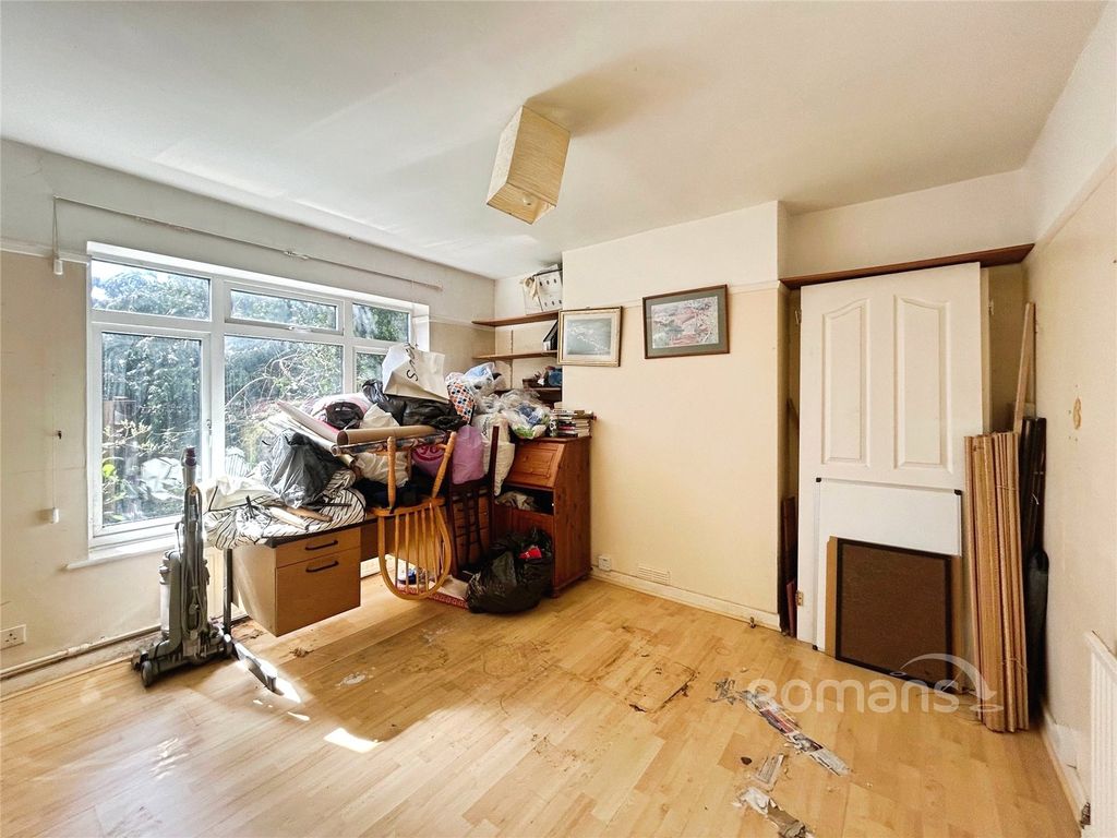 Property photo 3 of 11 Picture No. 05