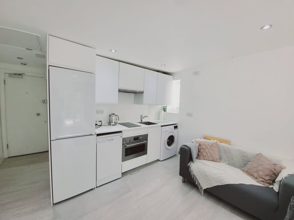 Property photo 2 of 10 Gallery