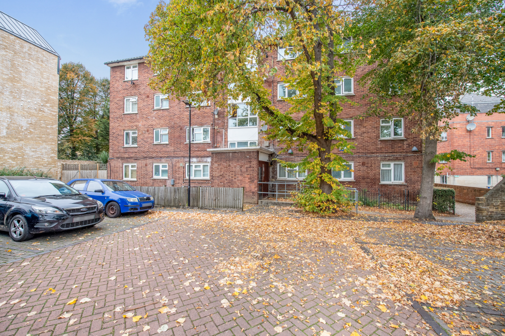 Property photo 1 of 7