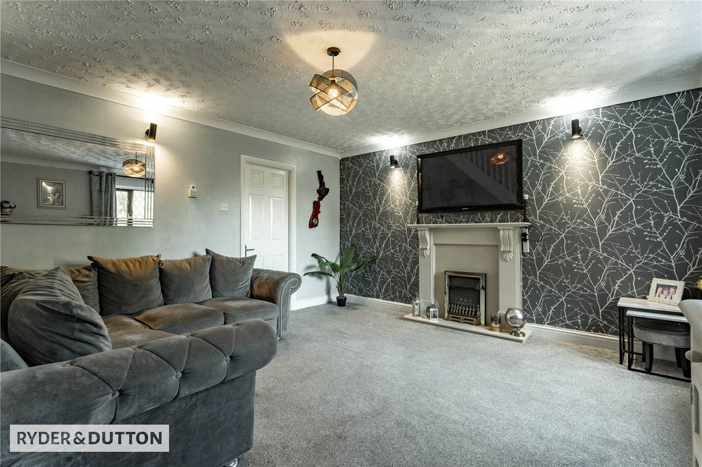 Property photo 2 of 27 Picture No. 85