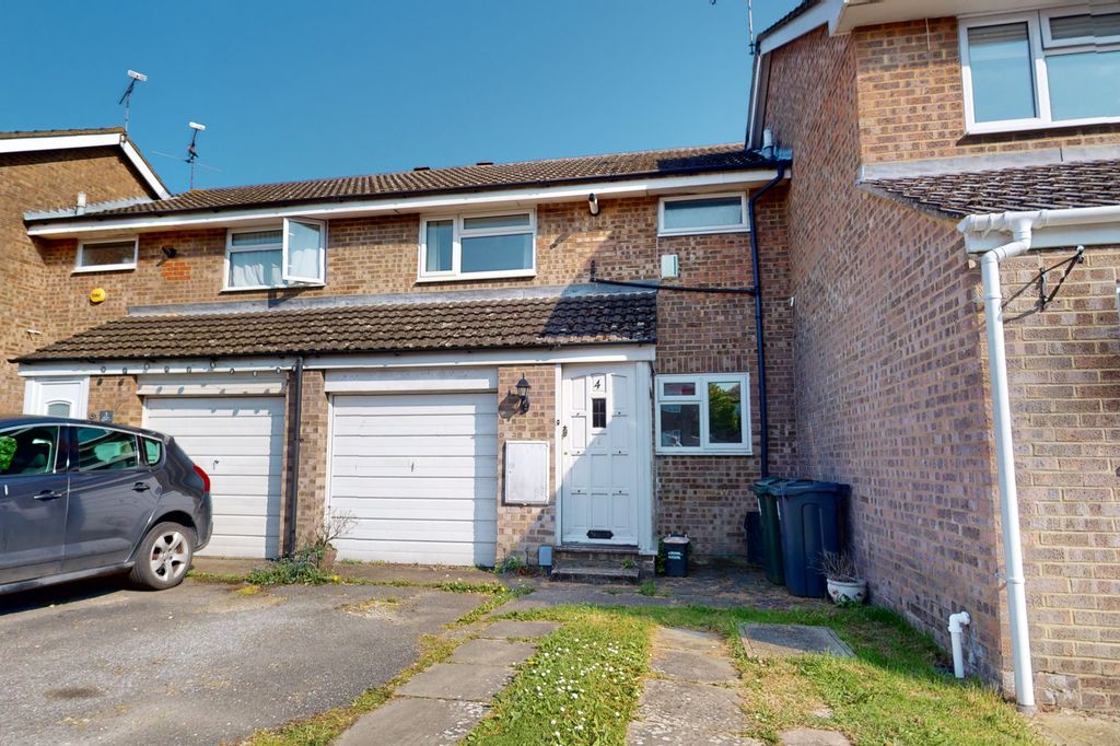 Property photo 2 of 13