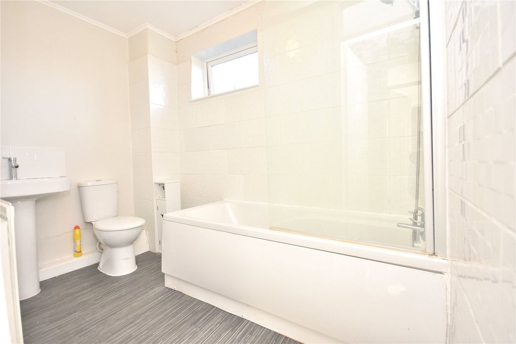 Property photo 3 of 15 Picture No. 09