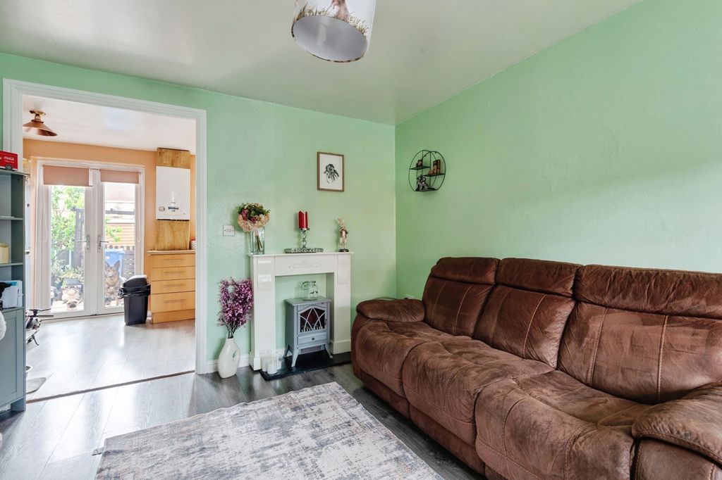 Property photo 2 of 14 Pbox-Img.Jpg