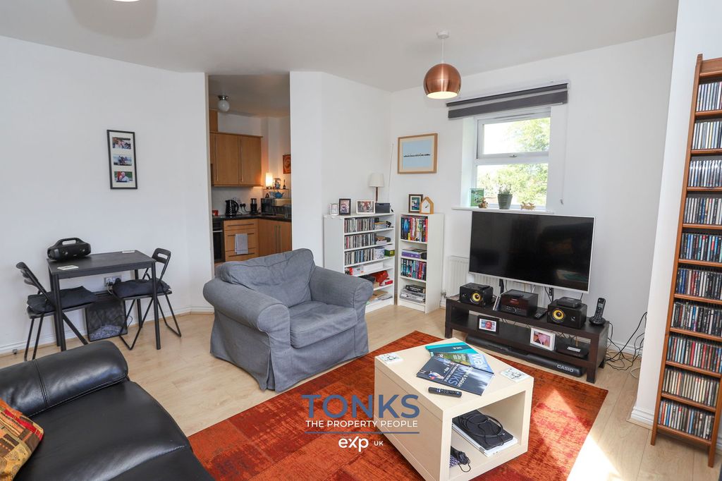 Property photo 2 of 12