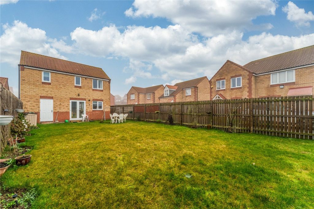 Property photo 2 of 33 Picture No. 91