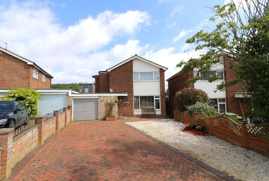 Property photo 1 of 16