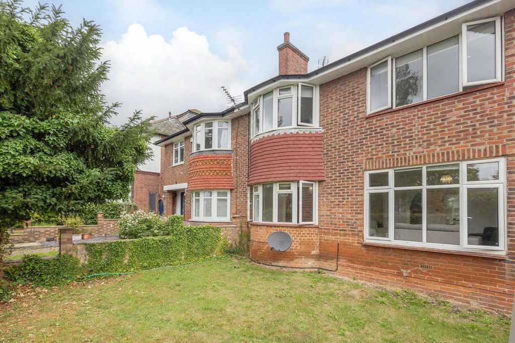 Property photo 1 of 22