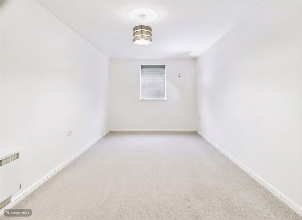 Property photo 3 of 11 Cam03827G0-Pr0135-Still004-001.Jpg