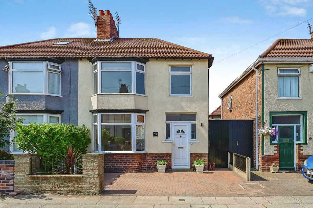 Property photo 1 of 19 Pbox-Img.Jpg