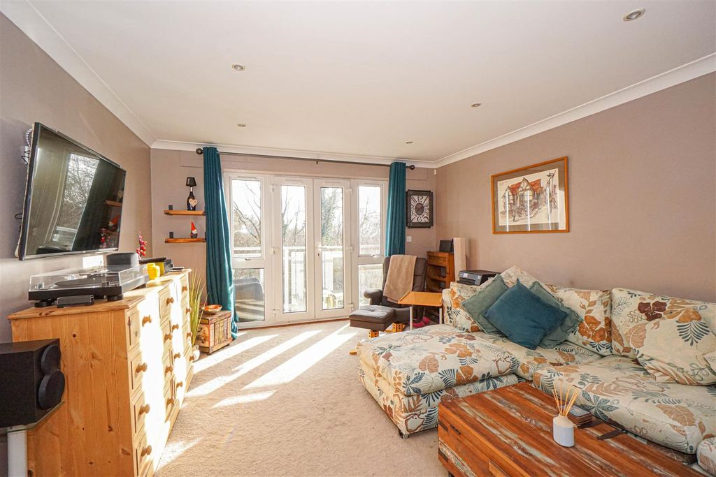 Property photo 2 of 15 Dsc06334.Jpg