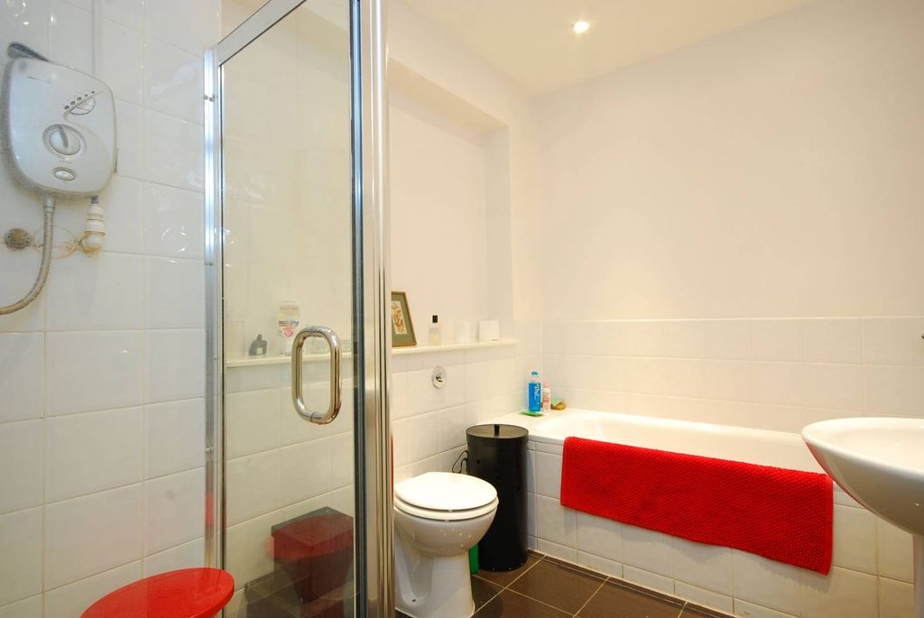 Property photo 3 of 4