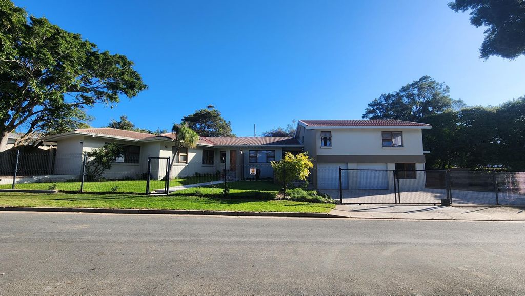 Property photo 1 of 34