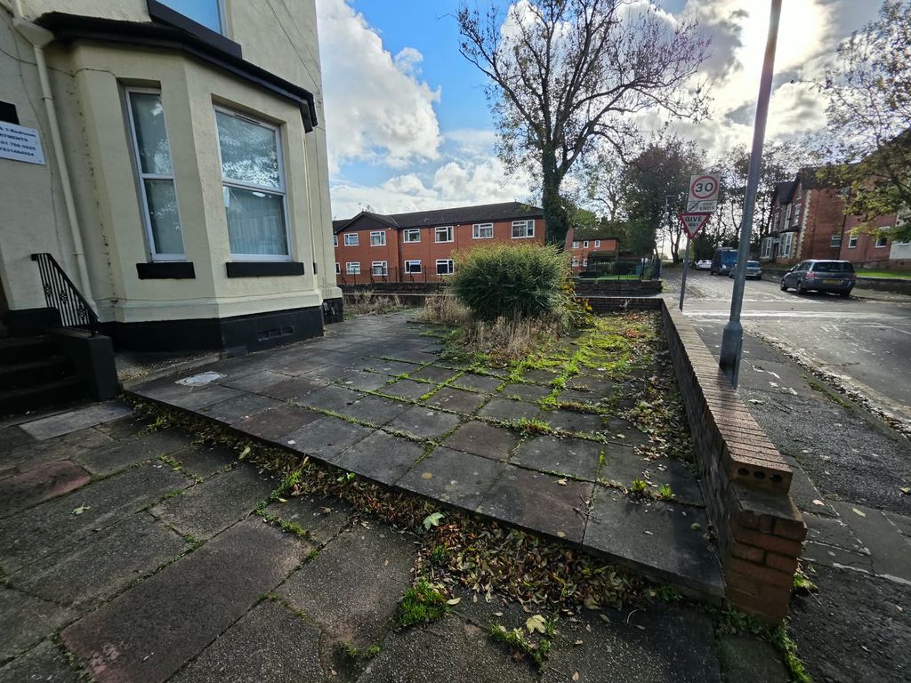 Property photo 3 of 13 Whatsapp Image 2026-10-28 At 4.44.48 Pm