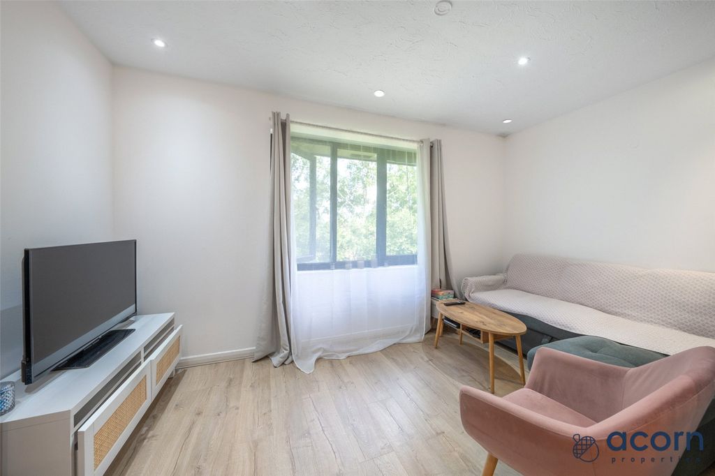 Property photo 2 of 13 Picture No. 08