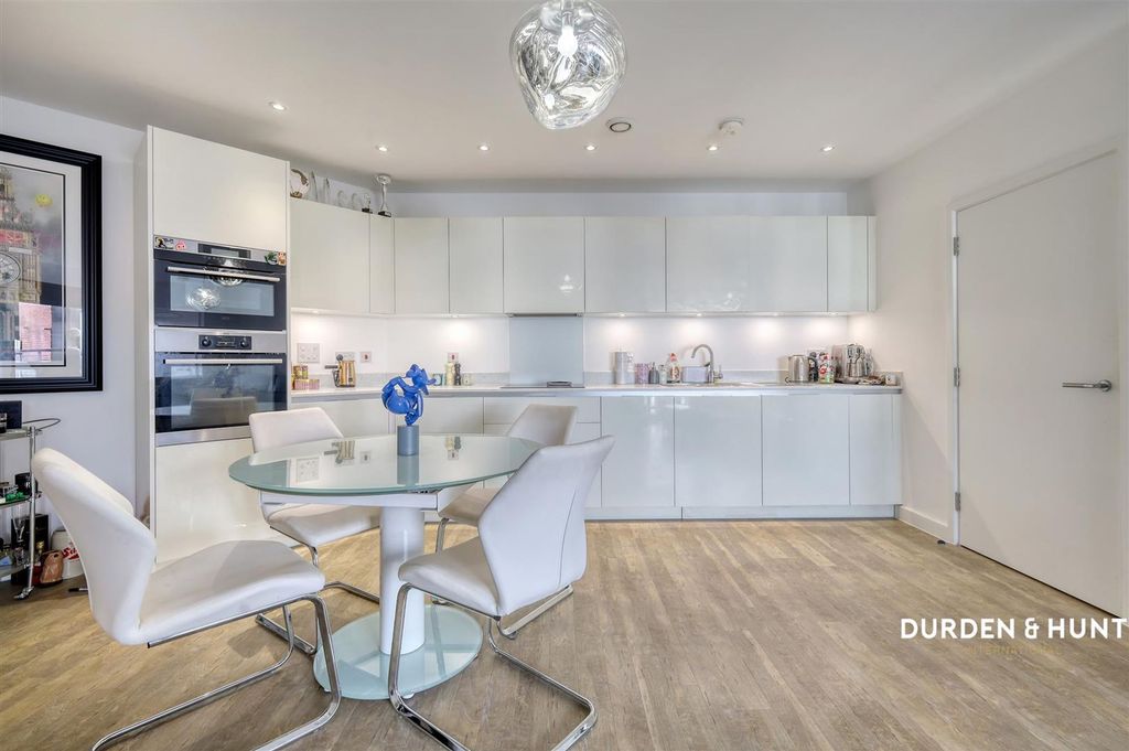 Property photo 2 of 13 Bell Flower Lodge