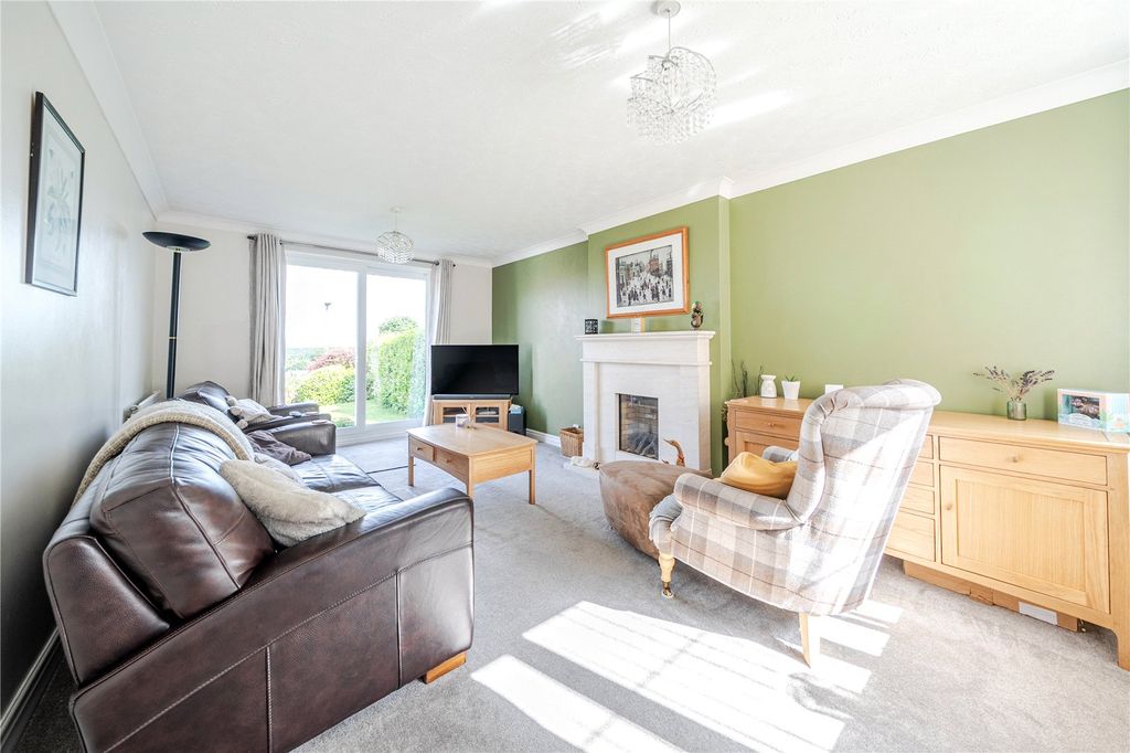 Property photo 2 of 31 Picture No. 29