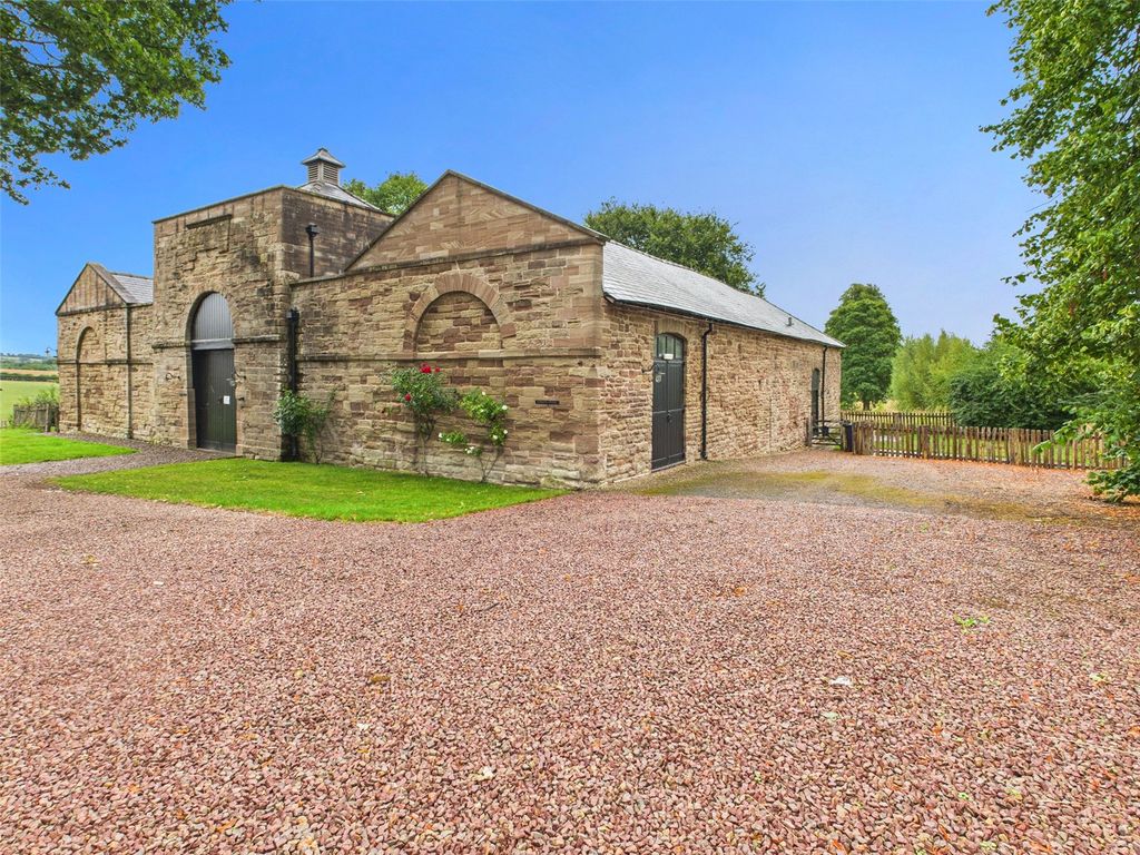 Property photo 1 of 16 Picture No. 14