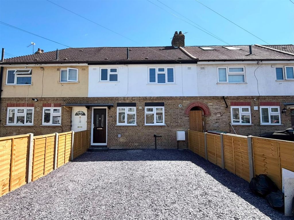Property photo 1 of 7 External