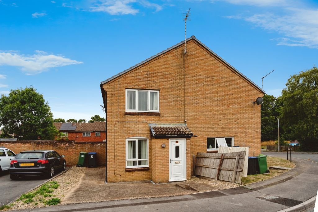 Property photo 2 of 12