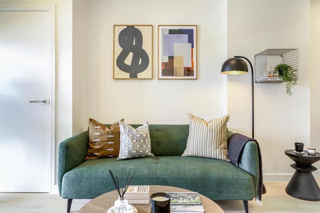 Property photo 1 of 9 Reception