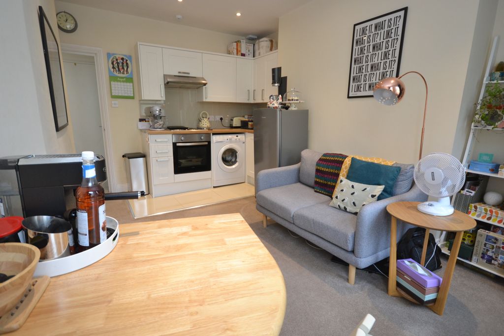 Property photo 2 of 5