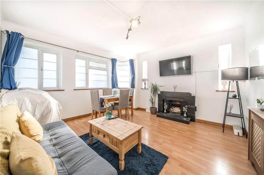 Property photo 1 of 6