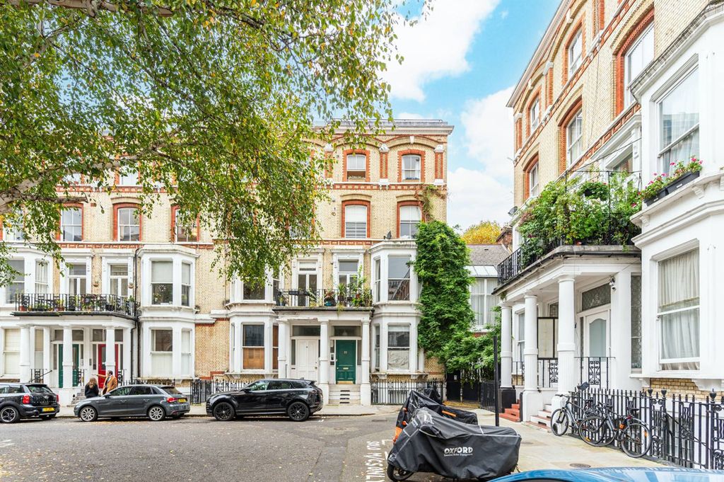 Property photo 1 of 23