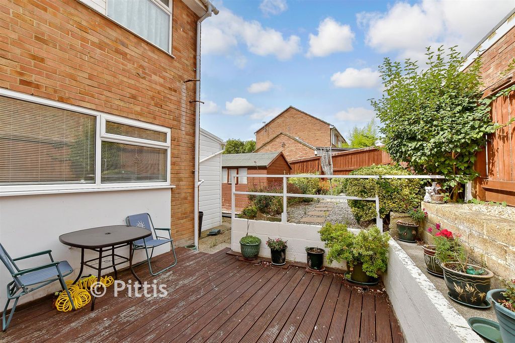Property photo 2 of 11 Rear Garden
