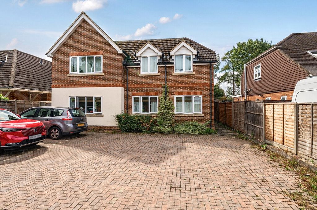 Property photo 1 of 11 Picture No. 18