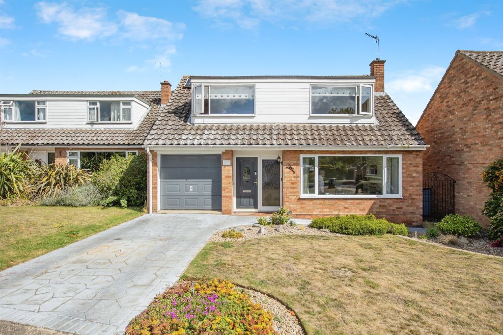 Property photo 1 of 17