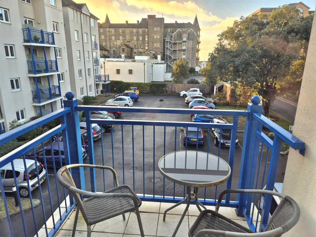 Property photo 2 of 8 20251212_150658_Resized.Jpg