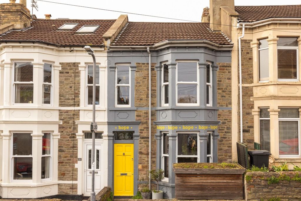 Property photo 2 of 39 Char9548.Jpg