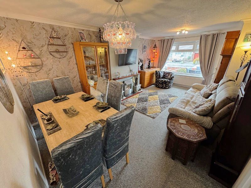 Property photo 2 of 25 Lounge Diner