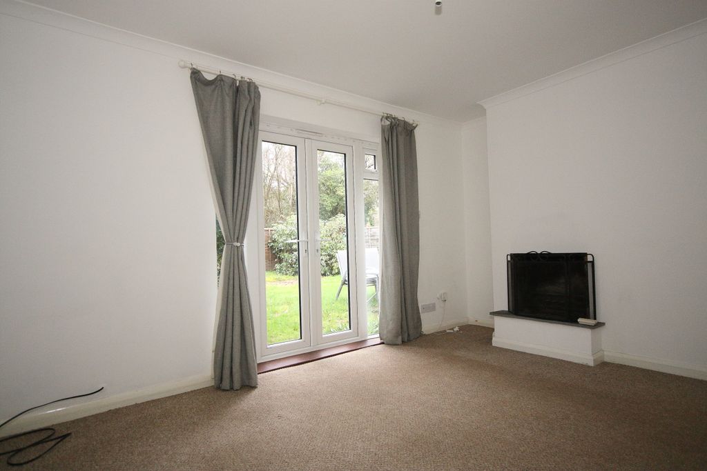 Property photo 2 of 8 Reception Room