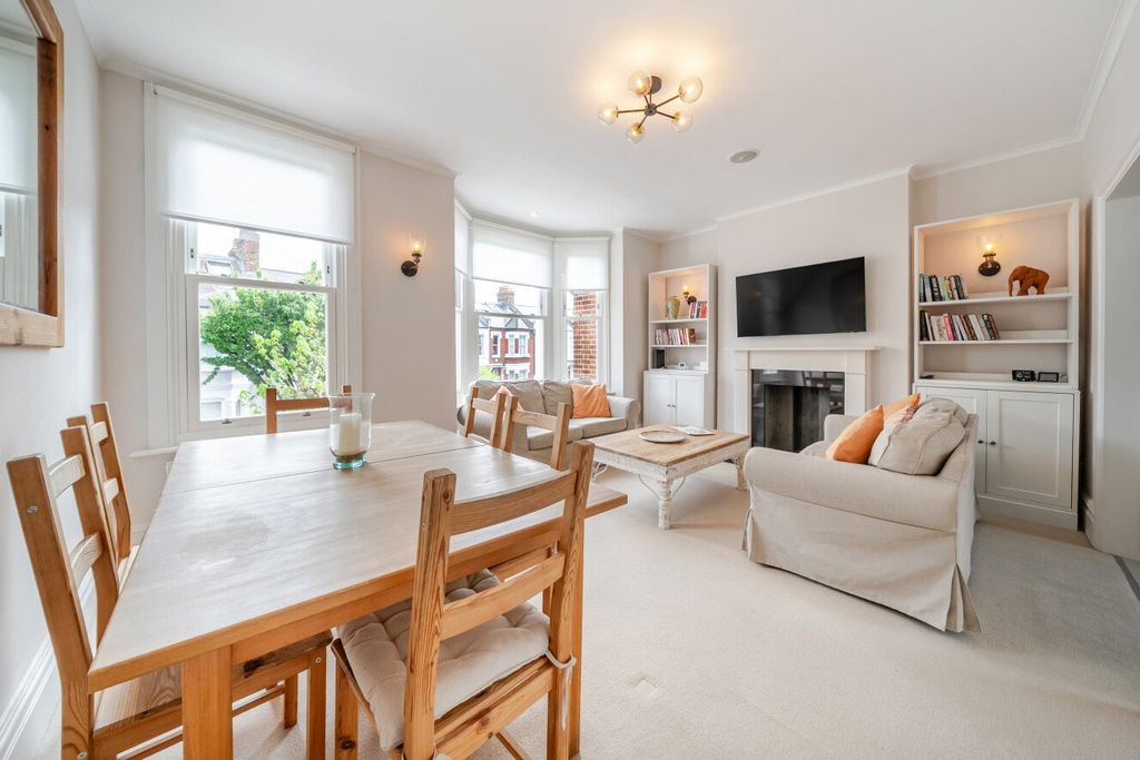 Property photo 2 of 16 Picture No. 20