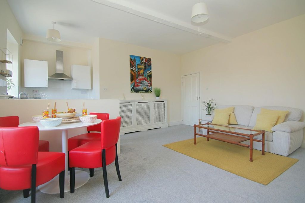 Property photo 1 of 12 Reception Room / Kitchen