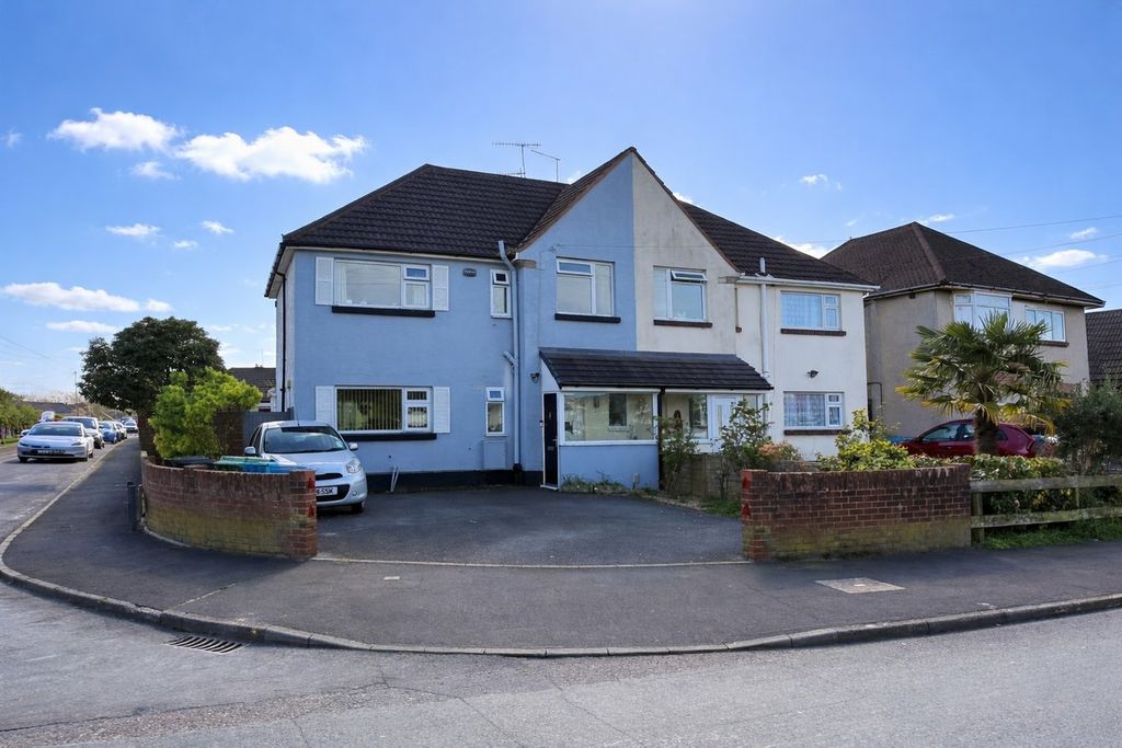 Property photo 1 of 28