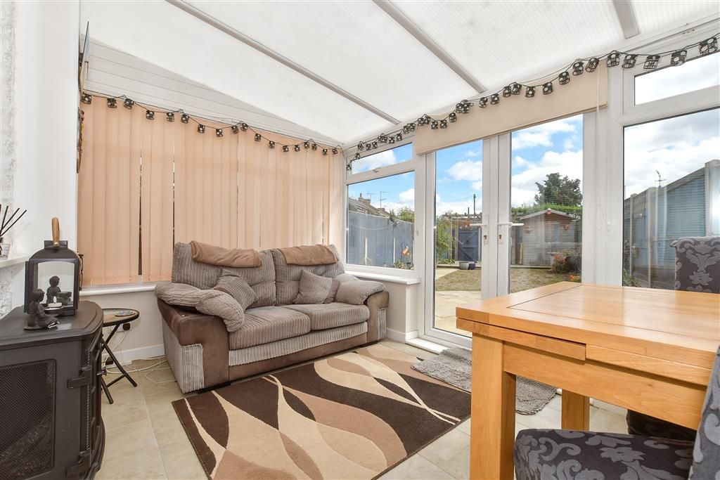Property photo 3 of 16 Conservatory