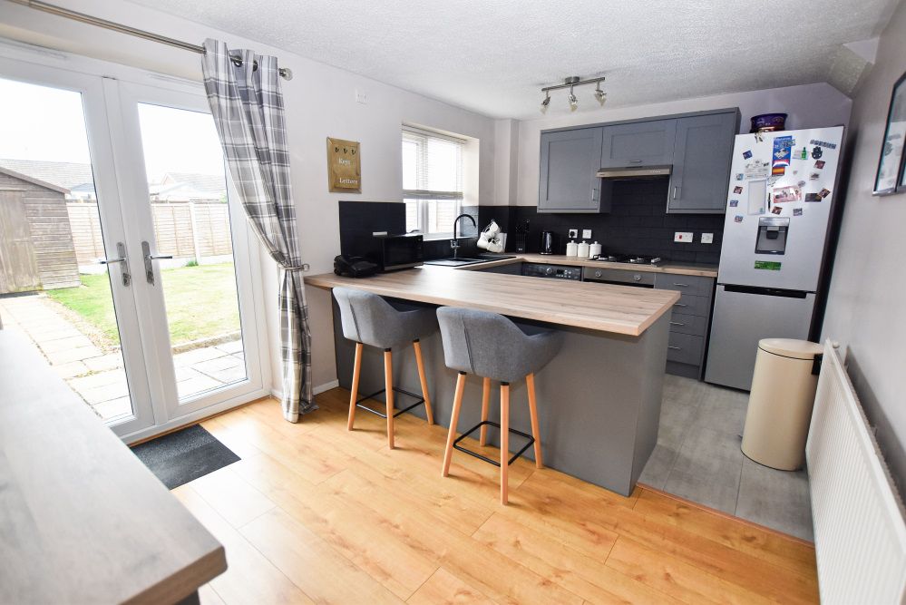 Property photo 3 of 19 Dining Kitchen 1