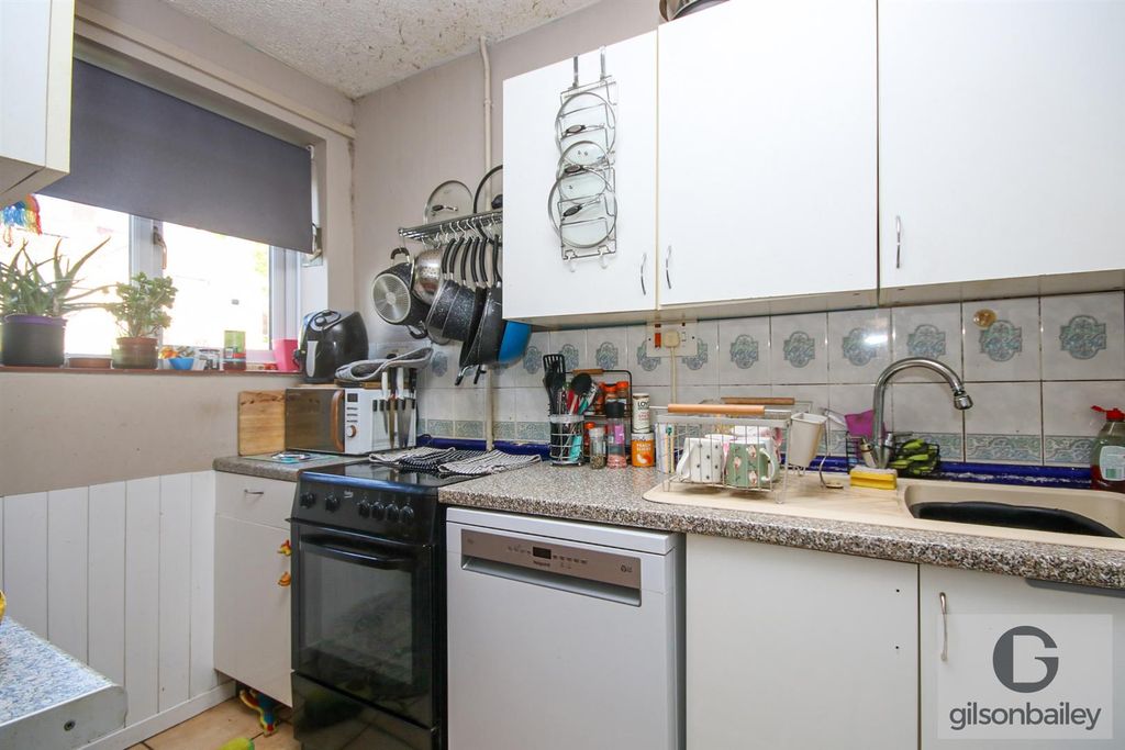 Property photo 3 of 12 Img_4564-2.Jpg