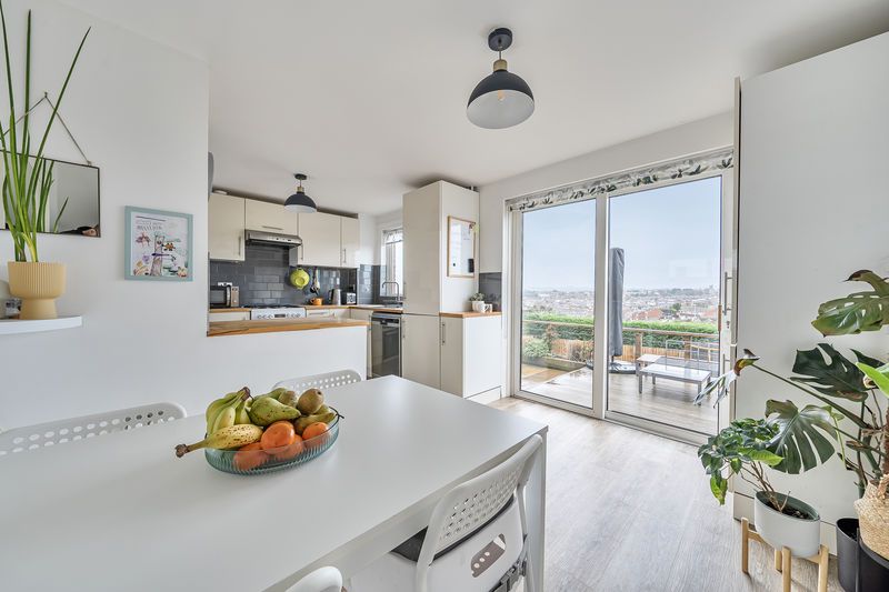 Property photo 3 of 22 Photo 12