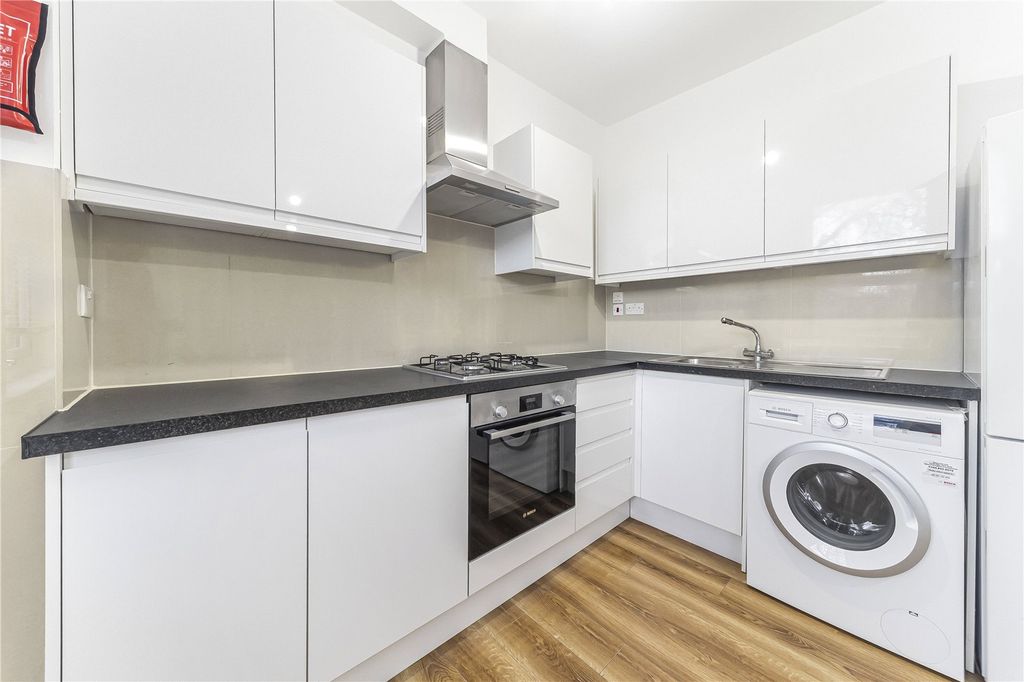 Property photo 2 of 9 Picture No. 03