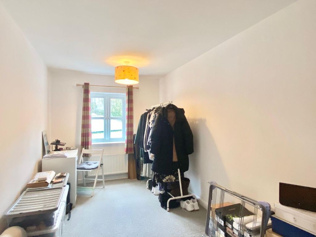 Additional image 11 of 2 bed flat for saleMereside, Huddersfield HD5