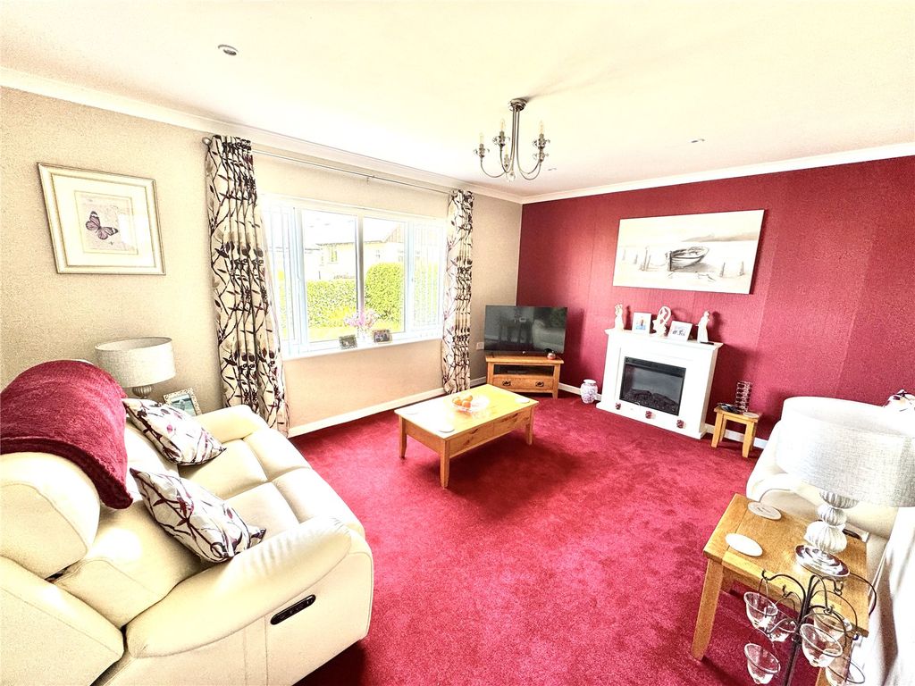 Property photo 2 of 12 Picture No. 20
