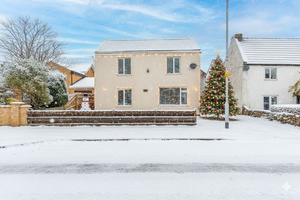 Property photo 1 of 40