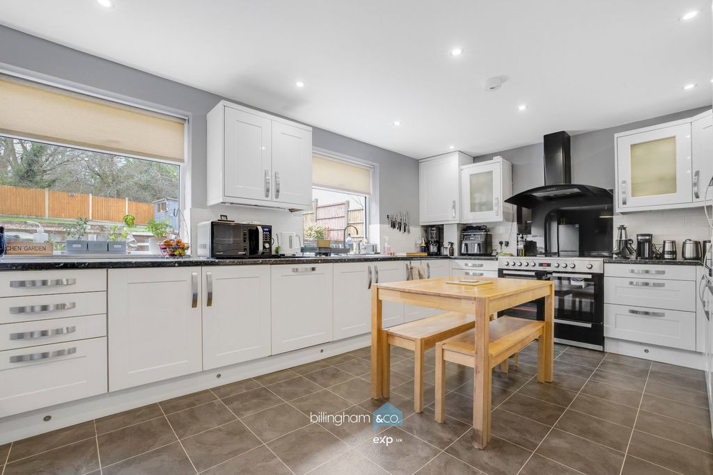 Property photo 2 of 55