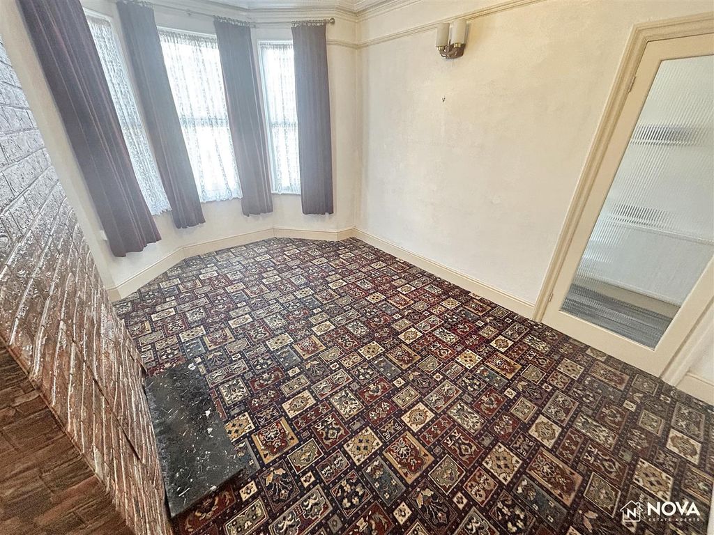 Property photo 2 of 14 Img_5857.Jpg